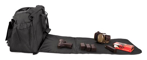 FOLD OUT WORK/CLEANING GUN MATRED ROCK DELUXE RANGE BAG BLK - American Ordnance